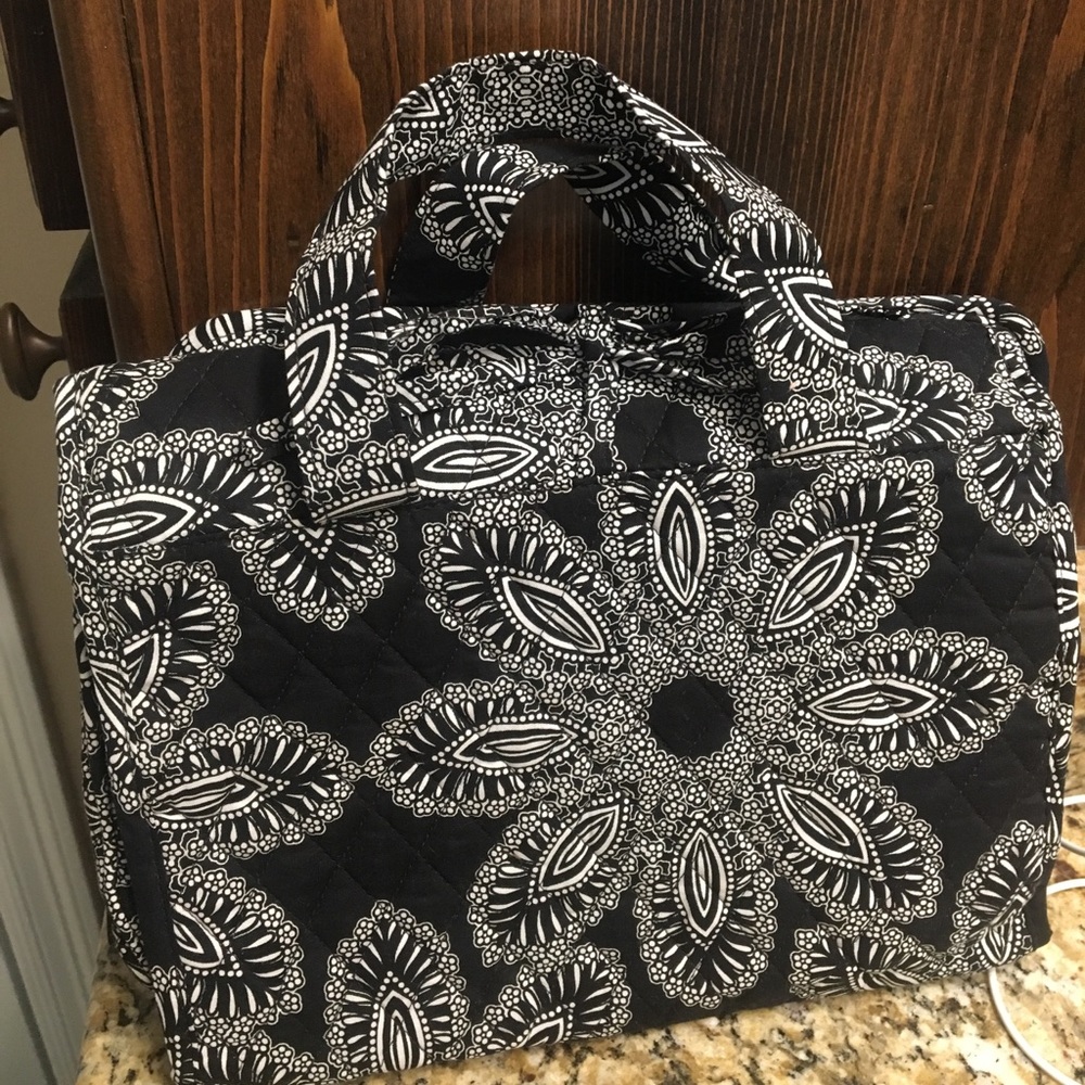 Vera Bradley hanging travel organizer